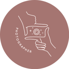 Linear Logo Of The Photographer On Mauve Sticker